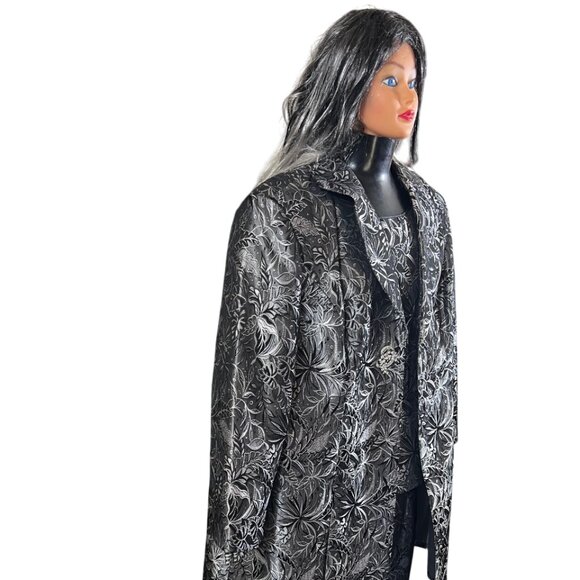 Women's Giovanna Designer Signature Skirt Suit 26W 3PC - Picture 3 of 16